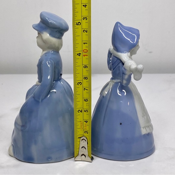 Price Import Porcelain Dutch Boy & Girl Hand Bells - Picture 16 of 16